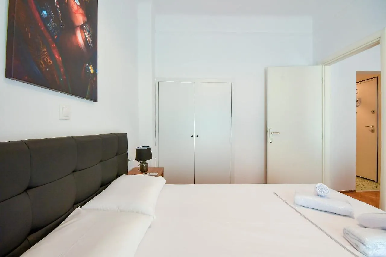 Thessaloniki Center Comfortable Apartment Greece