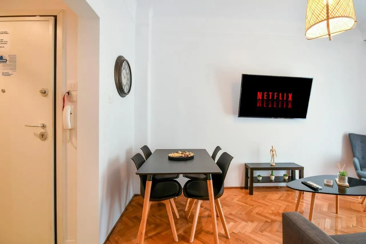 Thessaloniki Center Comfortable Apartment Greece